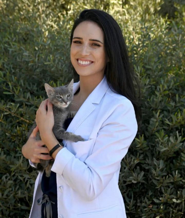 Giovanna Dowell